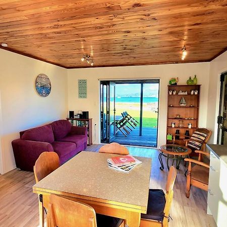 The Sunrise Bach - One Tree Point Holiday Home Dış mekan fotoğraf